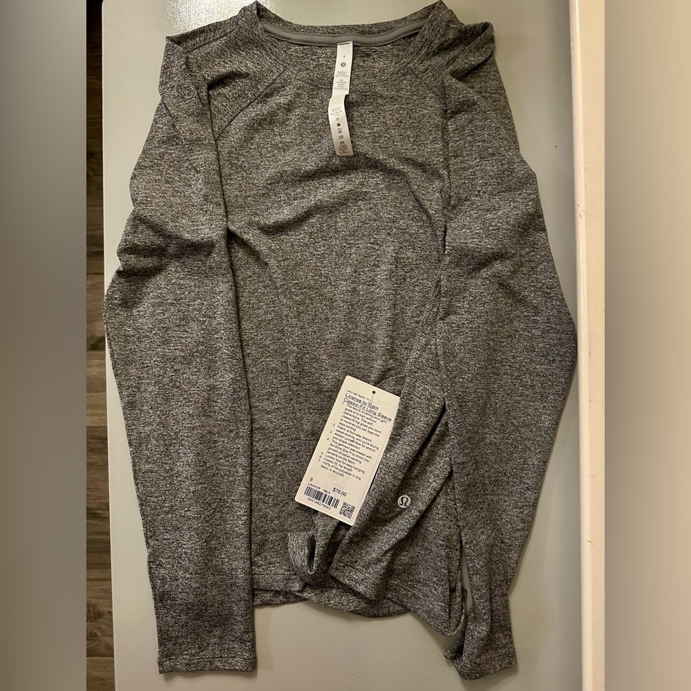 Lulú lemon women’s size 8 grey long sleeve athletic shirt